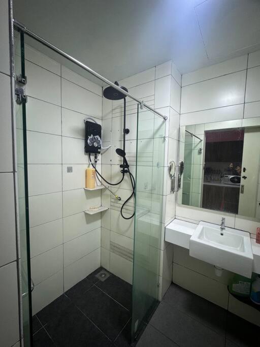 Hello Kitty Homestay - Cameron Highlands - Spacious Studio - Perfect For Families - Sleeps 4 And Baby 丹那拉打 外观 照片