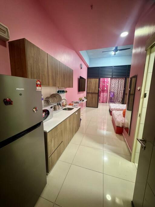 Hello Kitty Homestay - Cameron Highlands - Spacious Studio - Perfect For Families - Sleeps 4 And Baby 丹那拉打 外观 照片