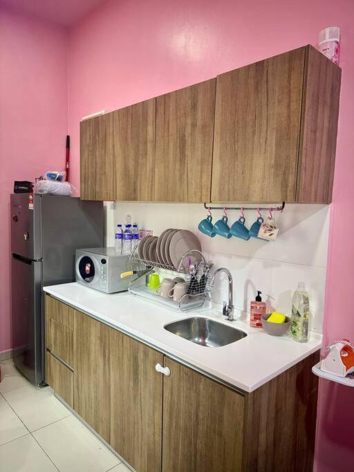 Hello Kitty Homestay - Cameron Highlands - Spacious Studio - Perfect For Families - Sleeps 4 And Baby 丹那拉打 外观 照片