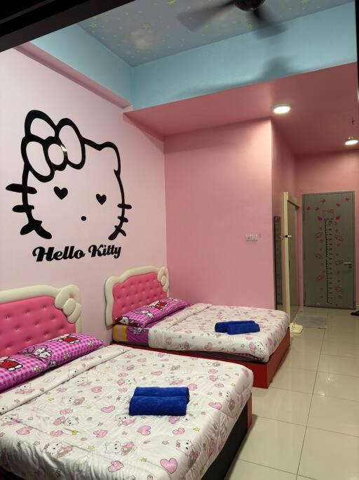 Hello Kitty Homestay - Cameron Highlands - Spacious Studio - Perfect For Families - Sleeps 4 And Baby 丹那拉打 外观 照片